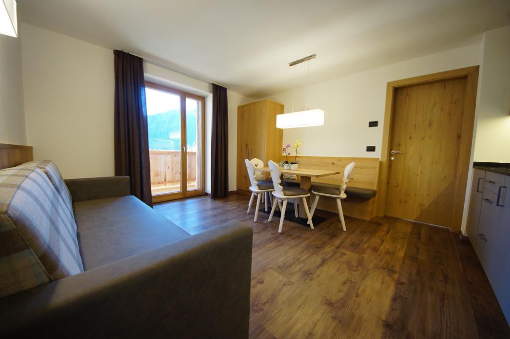 Chalet Apartments Ambria Ла Вилла Экстерьер фото