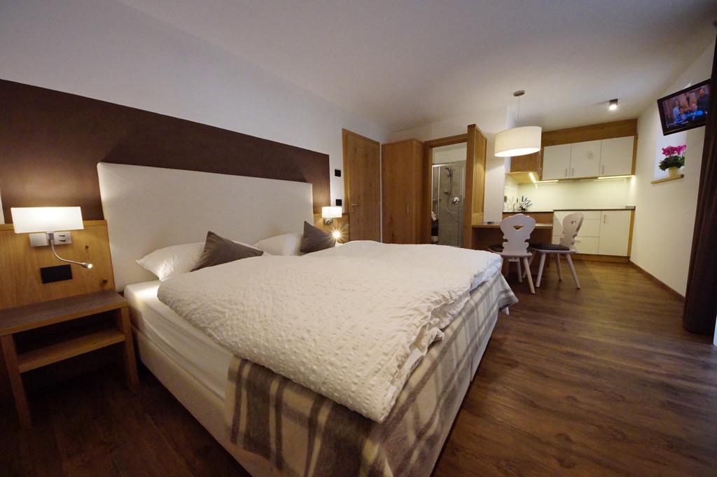 Chalet Apartments Ambria Ла Вилла Экстерьер фото
