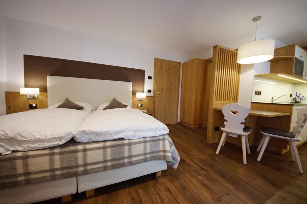 Chalet Apartments Ambria Ла Вилла Экстерьер фото